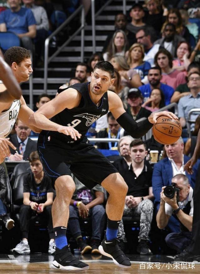 海报背后的 海报背后的