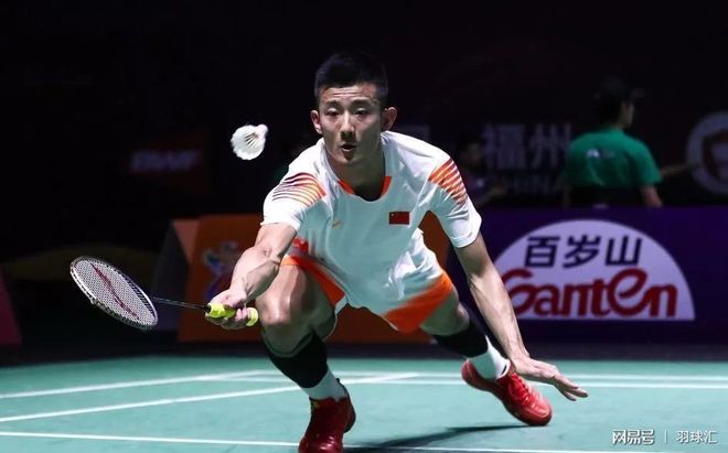 现场配有简 现场配有简